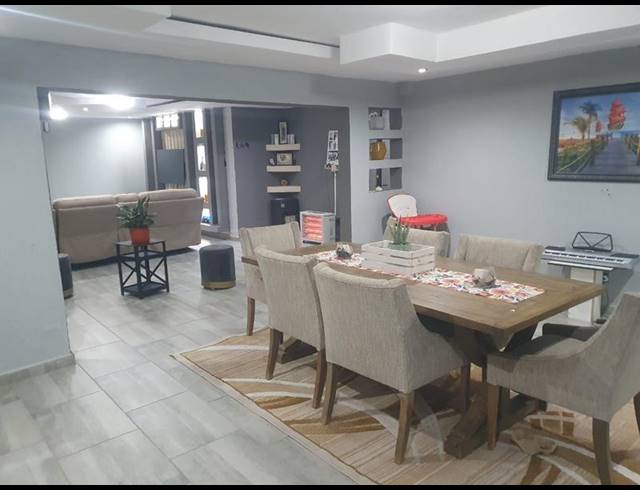 6 BEDROOM HOUSE FOR SALE IN MANKWENG